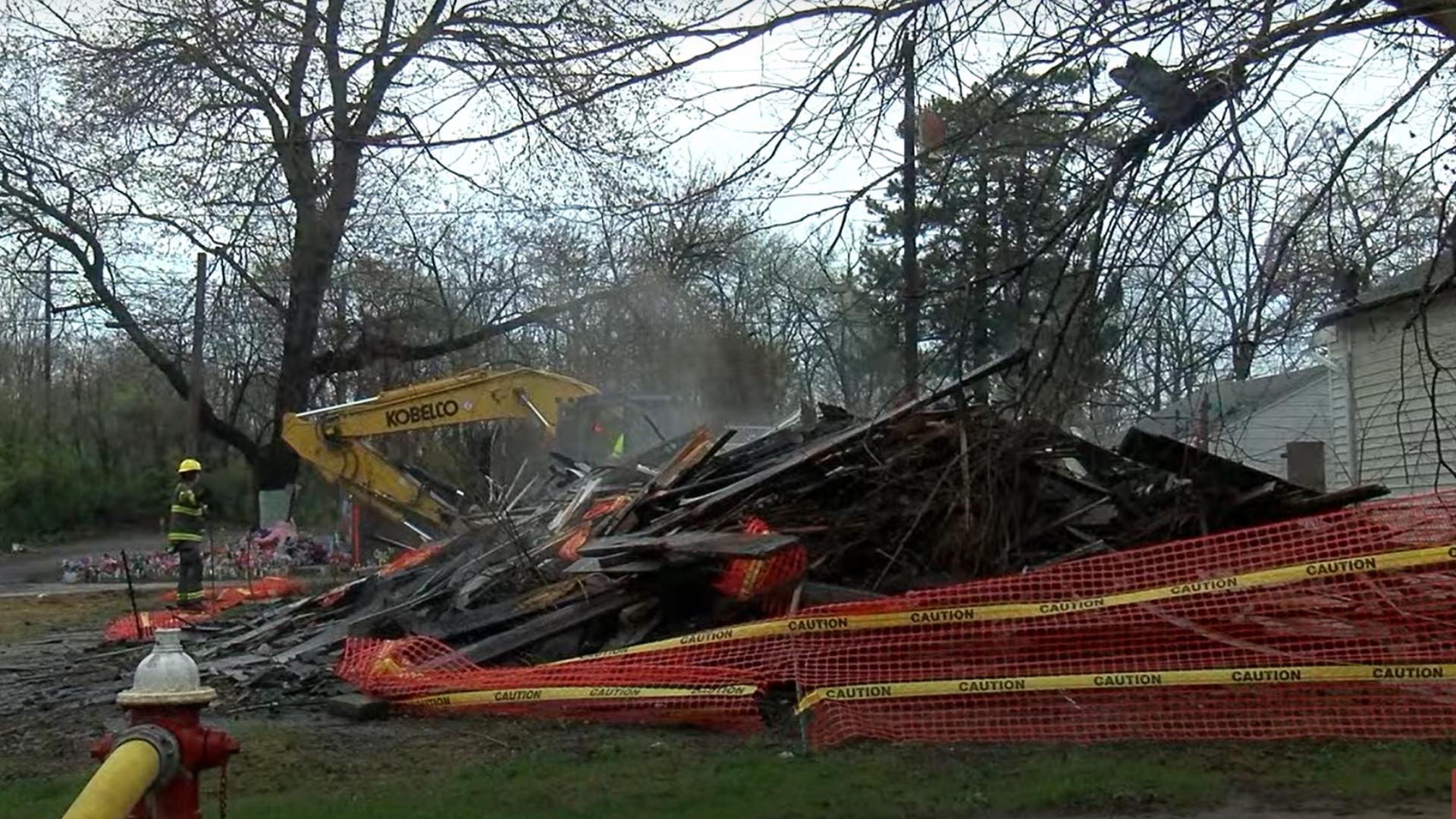 House where Kei'Mani Latigue's body was found catches fire, burns down