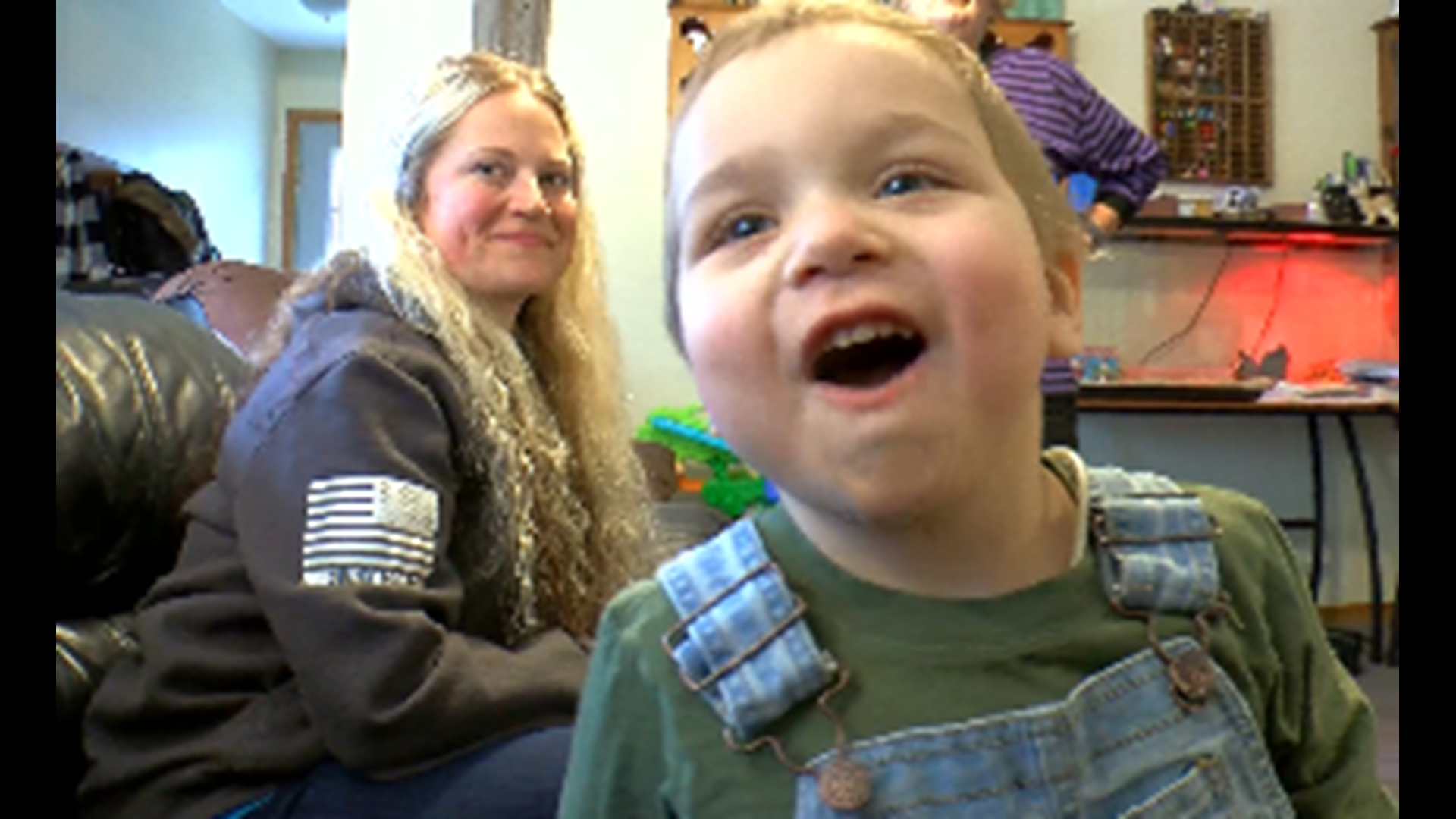 Ronnie Rusek Ohio toddler gets kidney donation thanks to billboard | wtol.com