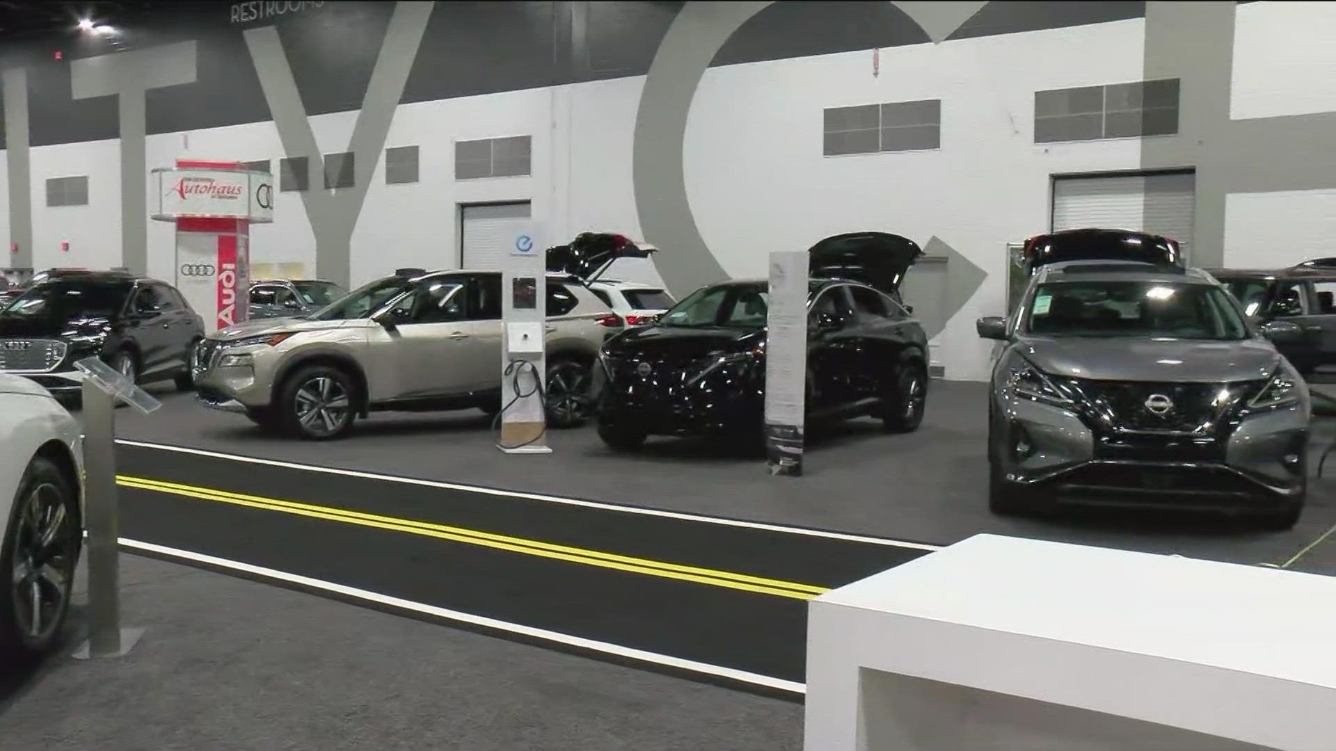 Our Zeinab Cheaib gives a sneak peak of the Toledo Auto Show before it debuts tomorrow!