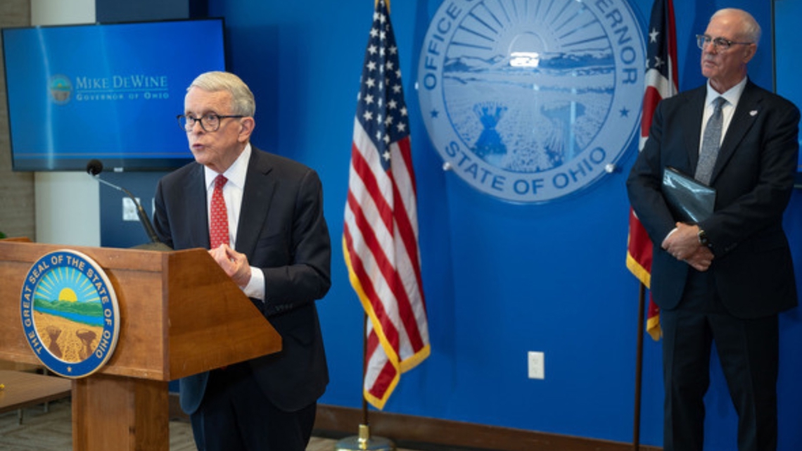 DeWine launches statewide dashboard tracking Ohio school attendance rates