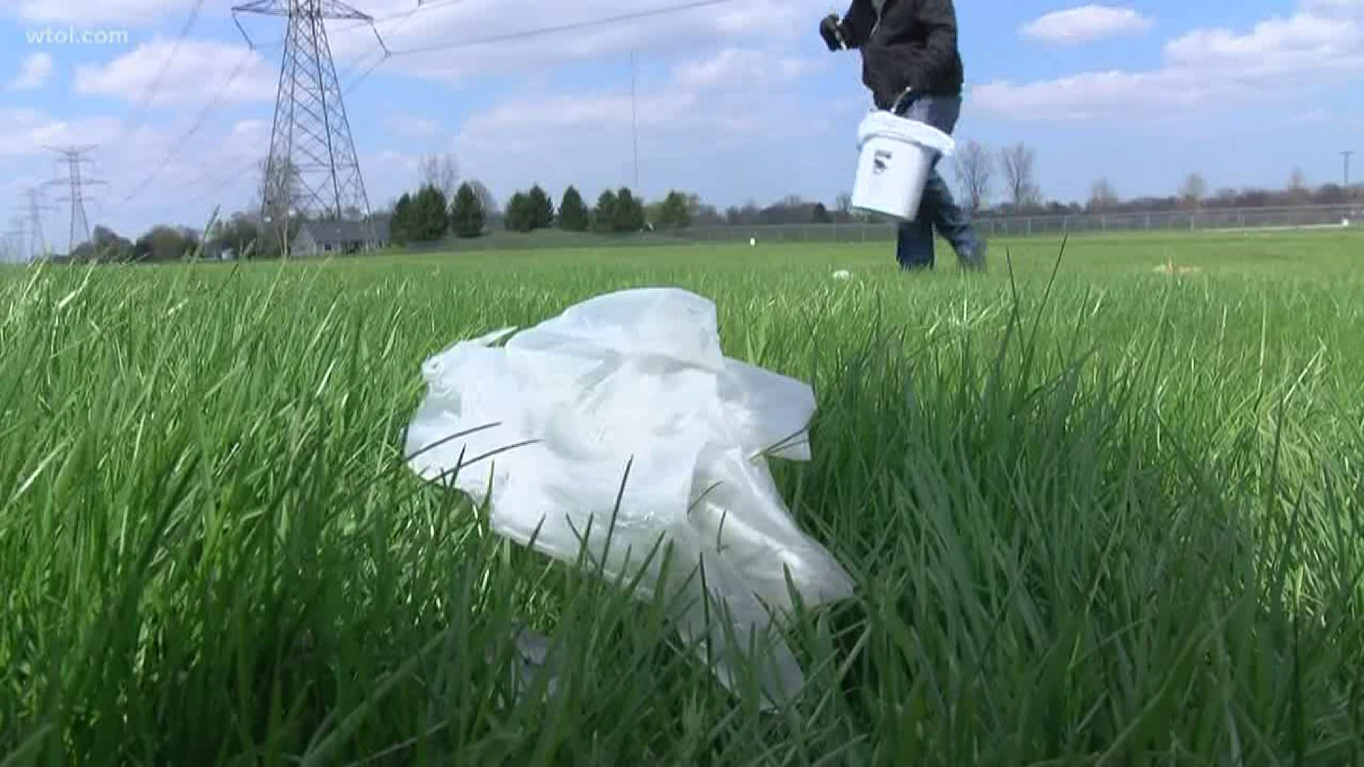 The Be The Solution Lucas County community group is trying to clean up increasing litter of masks, gloves and disinfecting wipes at businesses.
