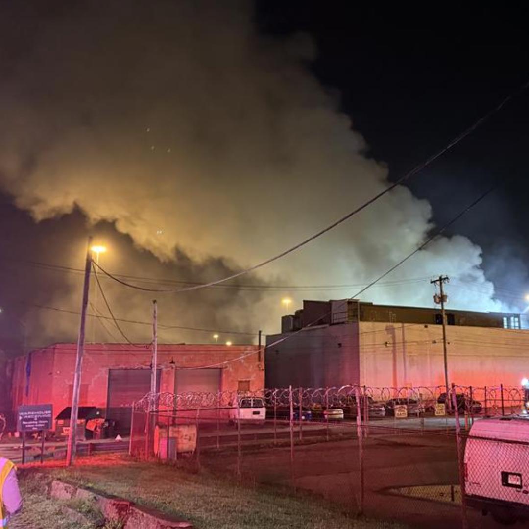 Firefighters battle large fire in central Toledo | wtol.com