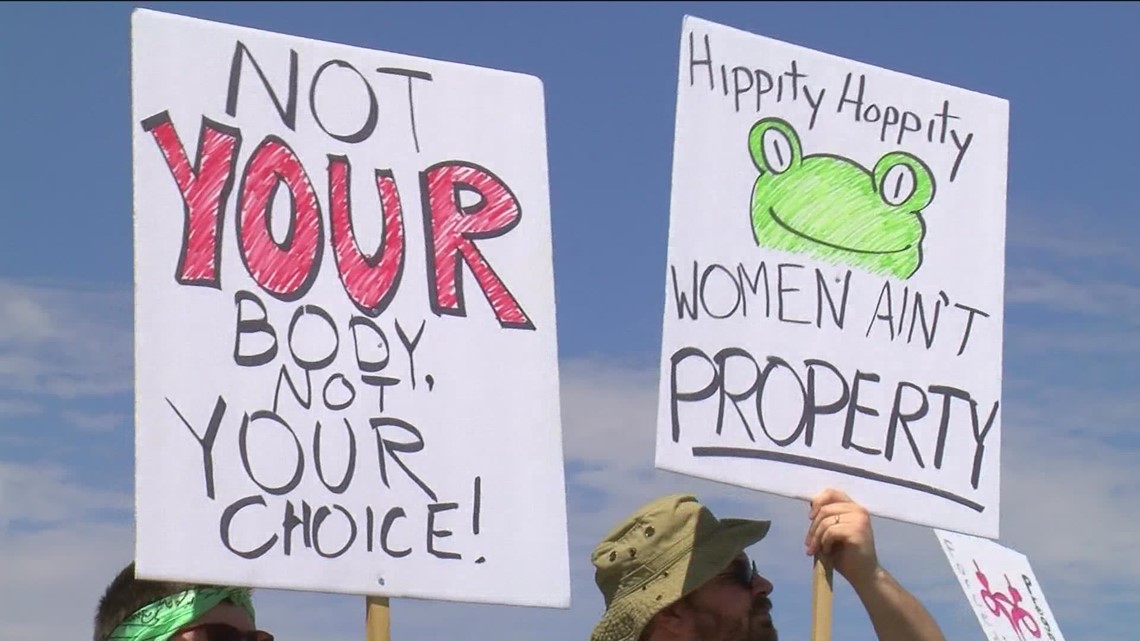 Lucas County residents rally for Roe v. Wade while other groups stand against; commissioners weigh in