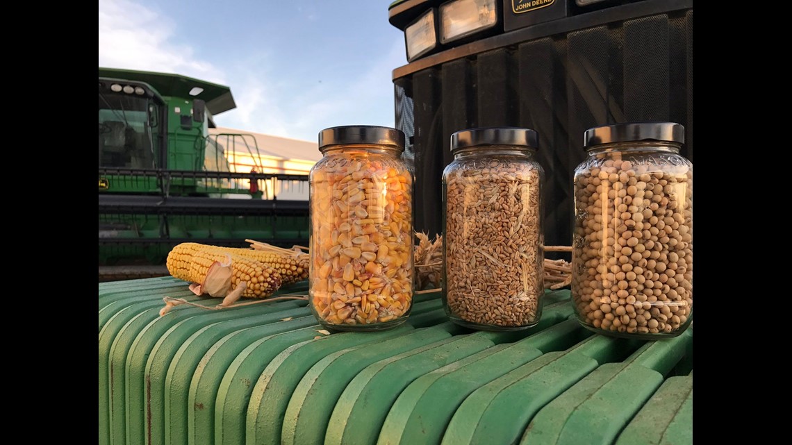 Bowling Green Farmers give the community a "Peek Inside the Farm