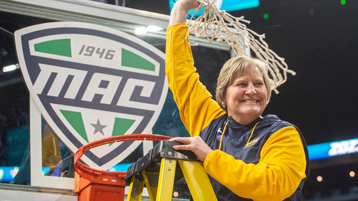 Miami finalizing deal with Toledo's Tricia Cullop to become women's coach, AP source says
