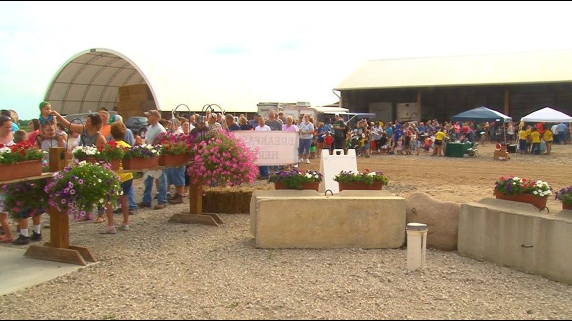 Hartland Farms hosts 35th Breakfast on the Farm