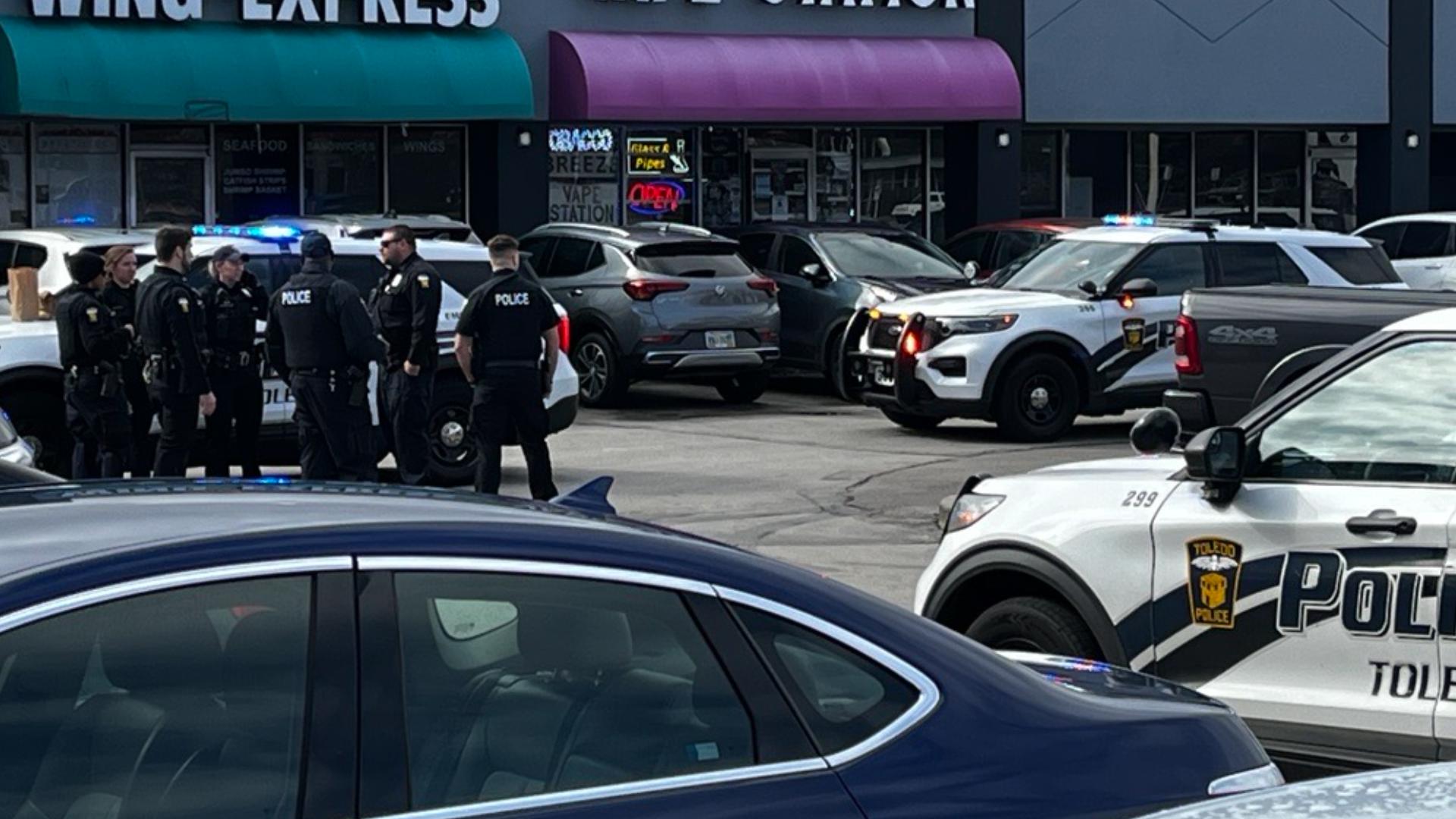 Suspect in custody after Toledo shooting, carjacking and police pursuit ...