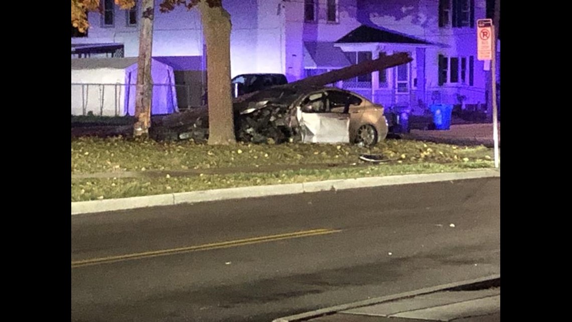 Car crashes into pole in north Toledo early Wednesday | WTOL 11 | wtol.com