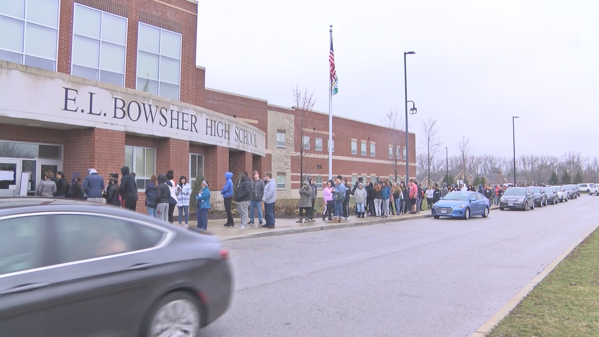 If Toledo Public Schools has to hand out homework packets again, they'll be adjusting how they do it. That comes after people waited in lines too close each other.