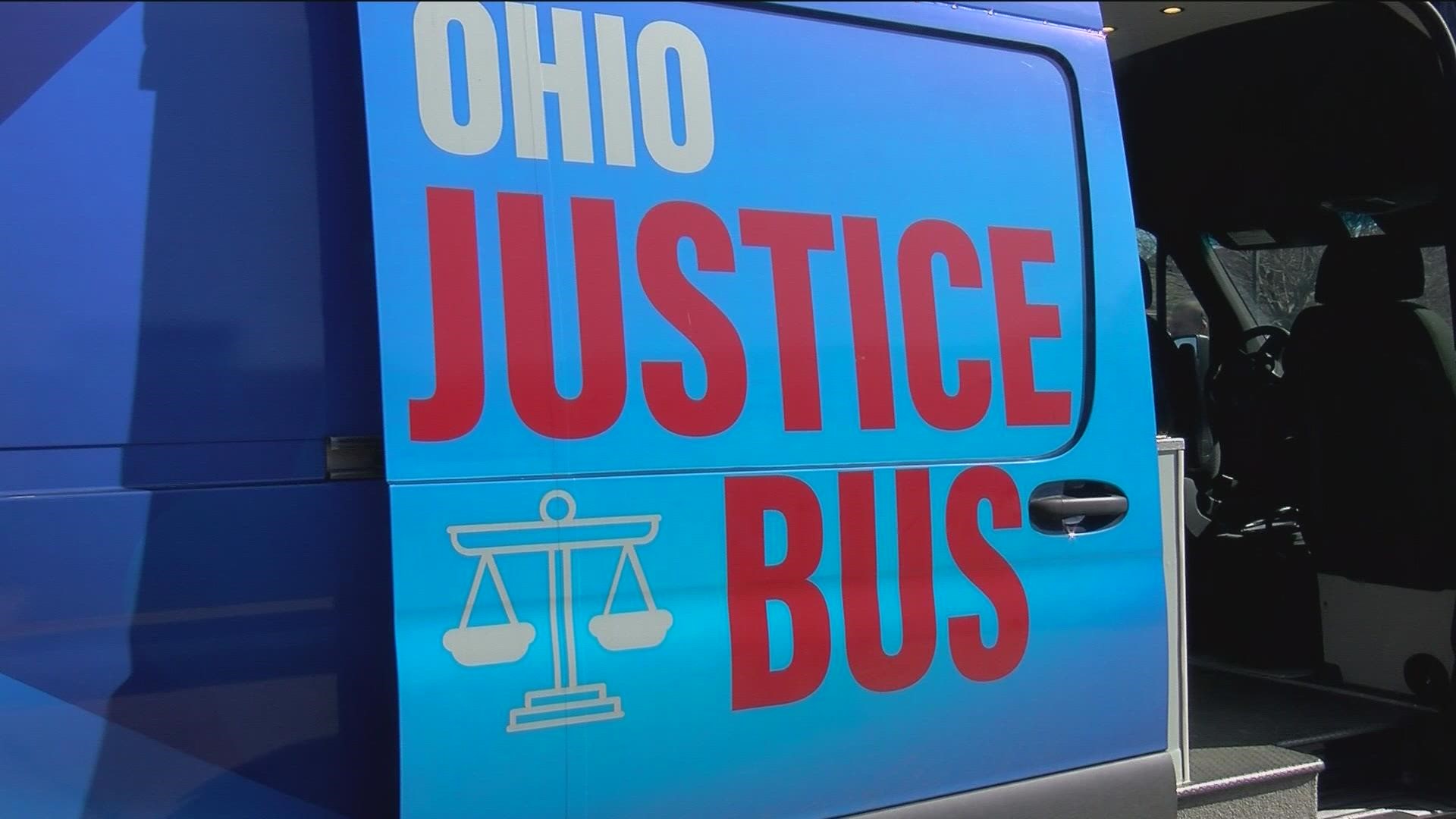 The bus provides free legal advice to low-income residents regarding a variety of matters.