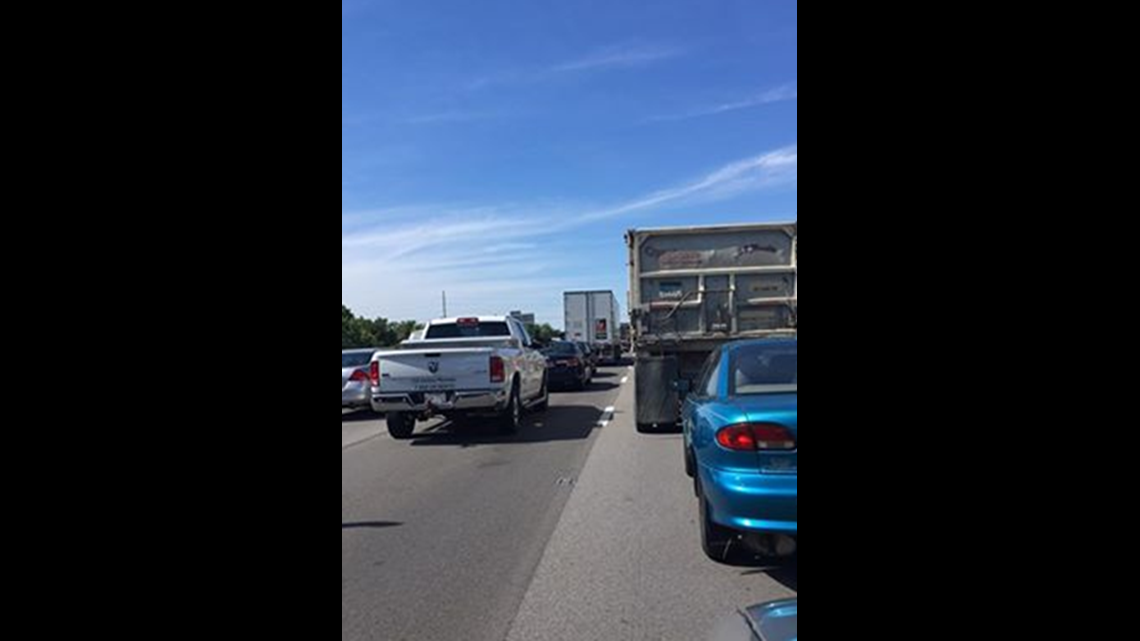 2 victims flown to hospital after crash on I75 near Bowling Green, 3