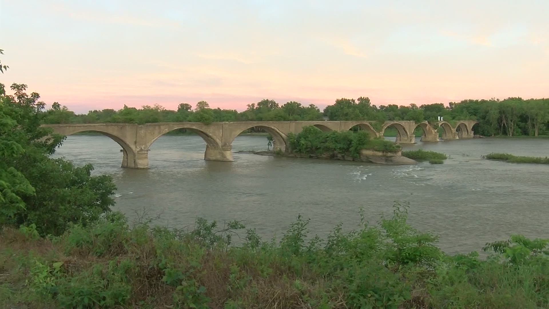 The Roche de Boeuf bridge needs millions of dollars in repairs and will be demolished if no one buys it.