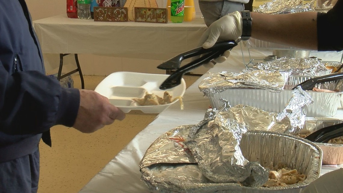 Toledo Gospel Rescue Mission provides Thanksgiving meals | wtol.com
