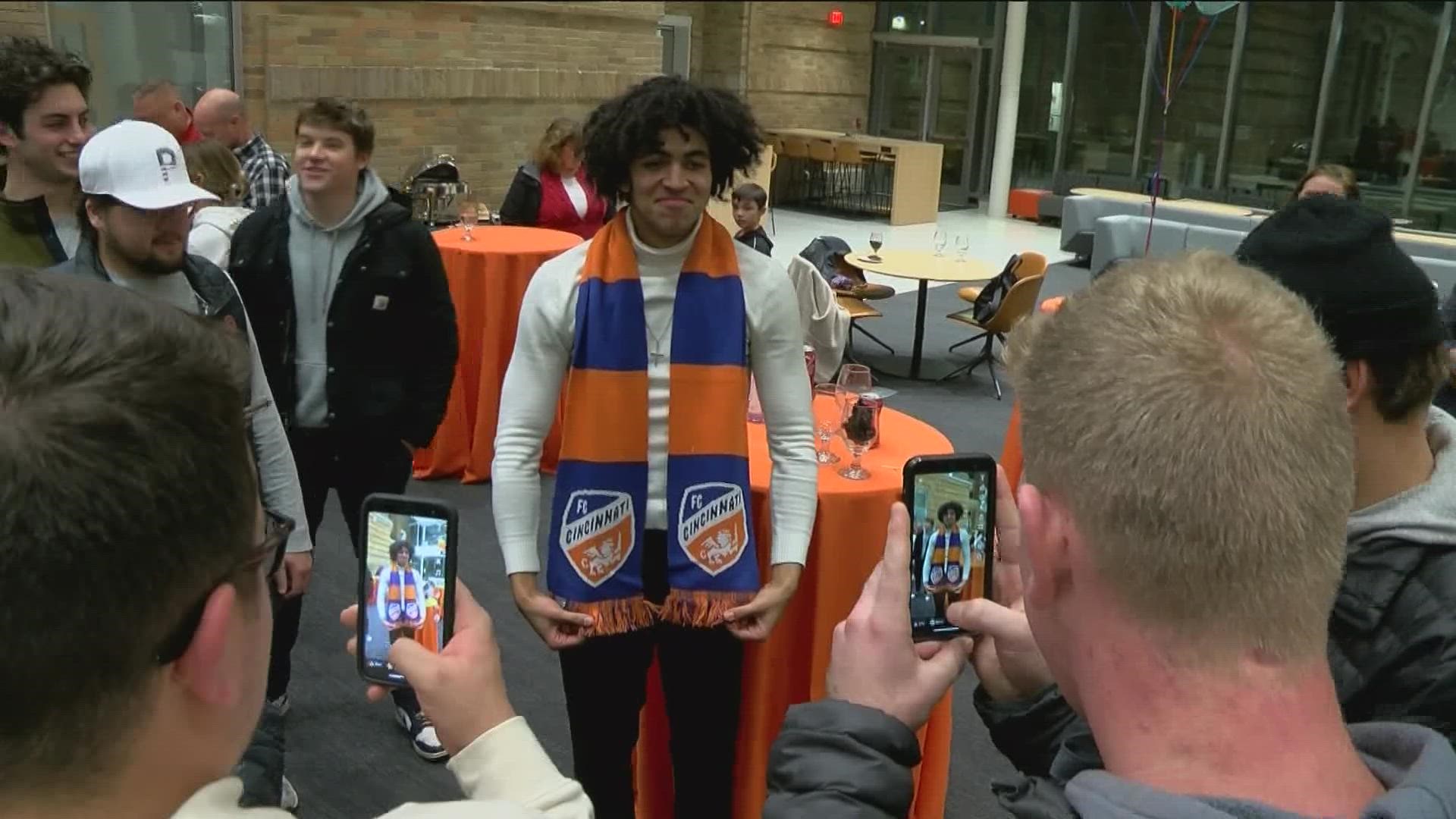 Joey Akpunonu Taken in First Round of MLS SuperDraft - Bowling Green State  University Athletics