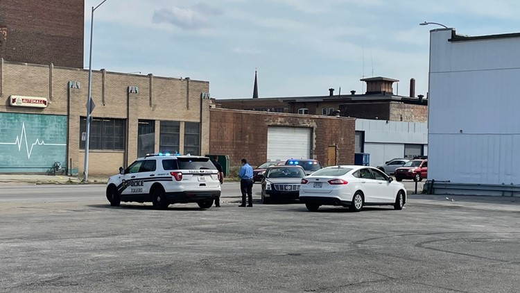 Man shot, injured in downtown Toledo Thursday