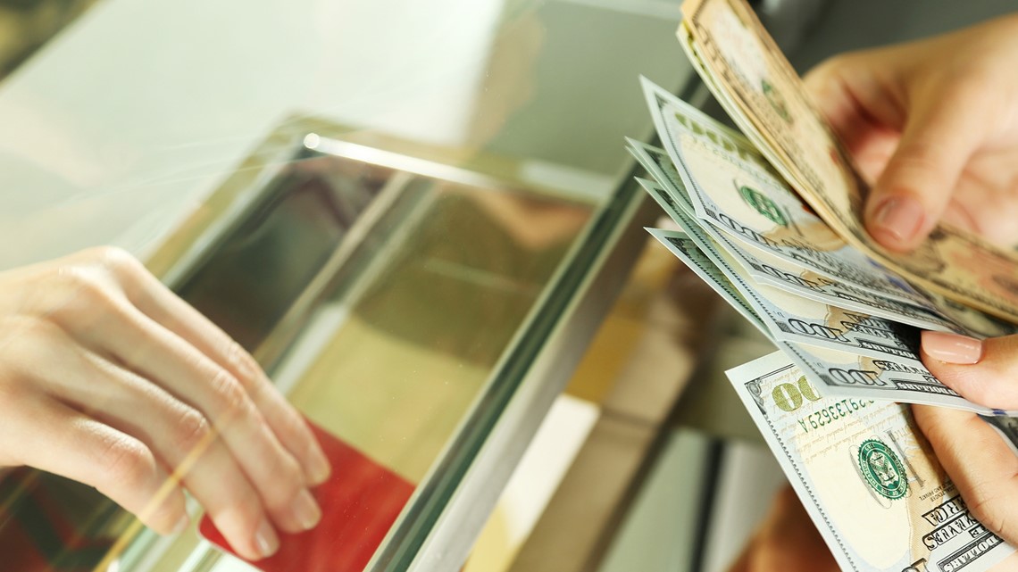 How are national bank failures affecting local banks? - Vimarsana News