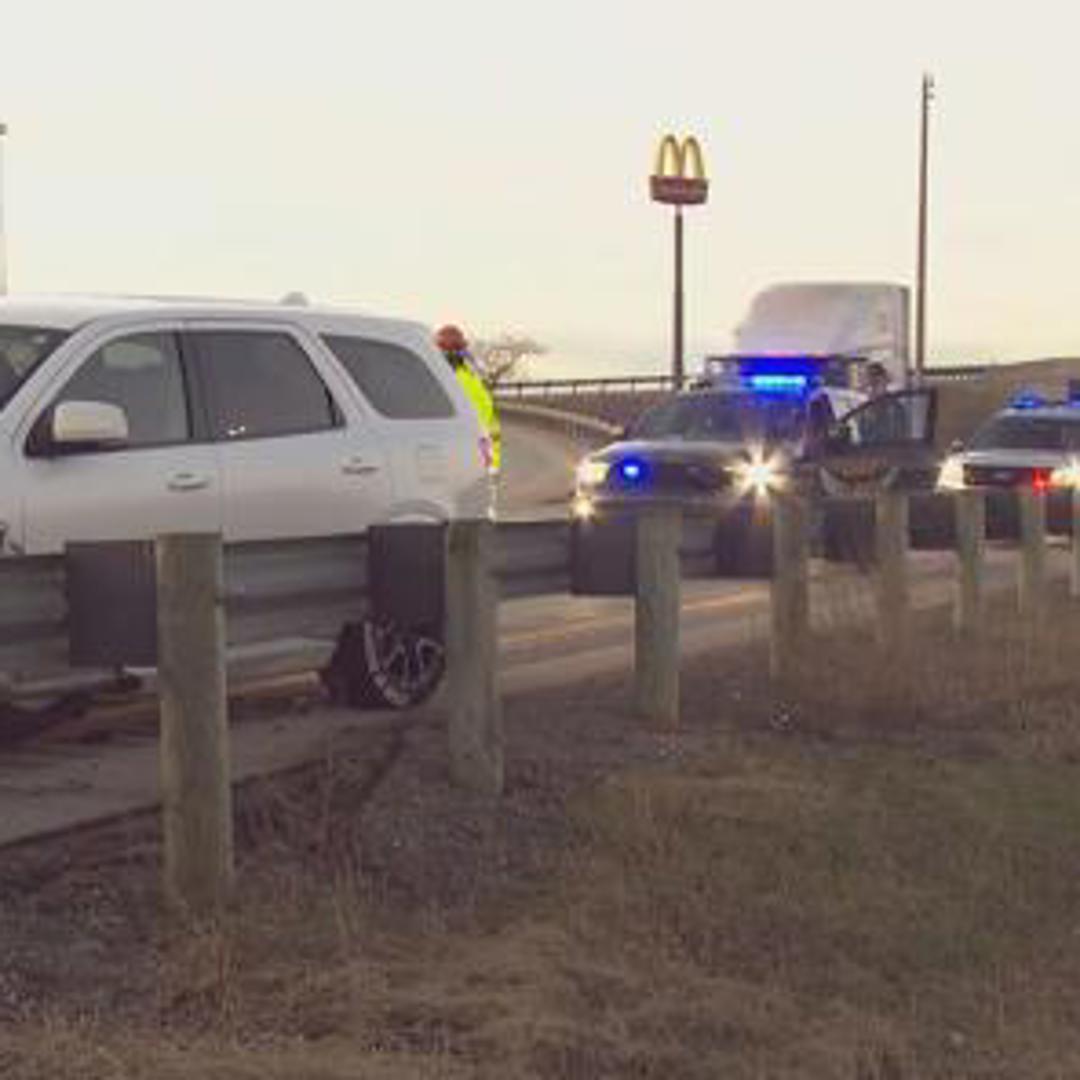 Police arrest juvenile driver after attempted traffic stop, crash in ...