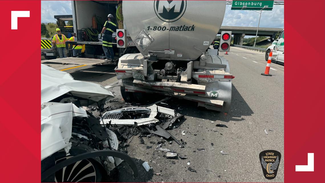 Person killed in crash with semi on Ohio Turnpike | wtol.com
