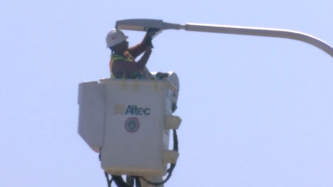 Work doesn't stop for ODOT in record-breaking heat - Vimarsana News