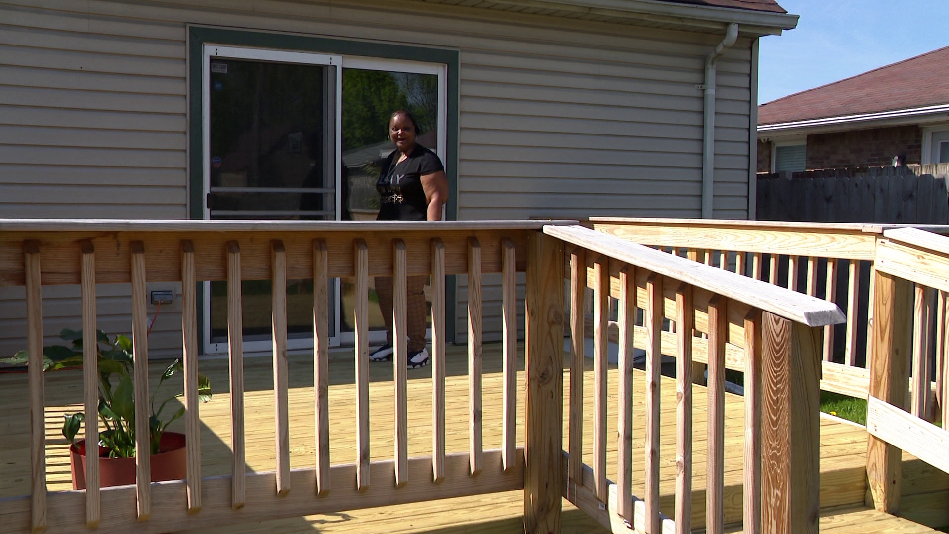 Kallie Morris couldn't use her deck because it was collapsing. Call 11 for Action shared her story and an anonymous contractor stepped up to help.