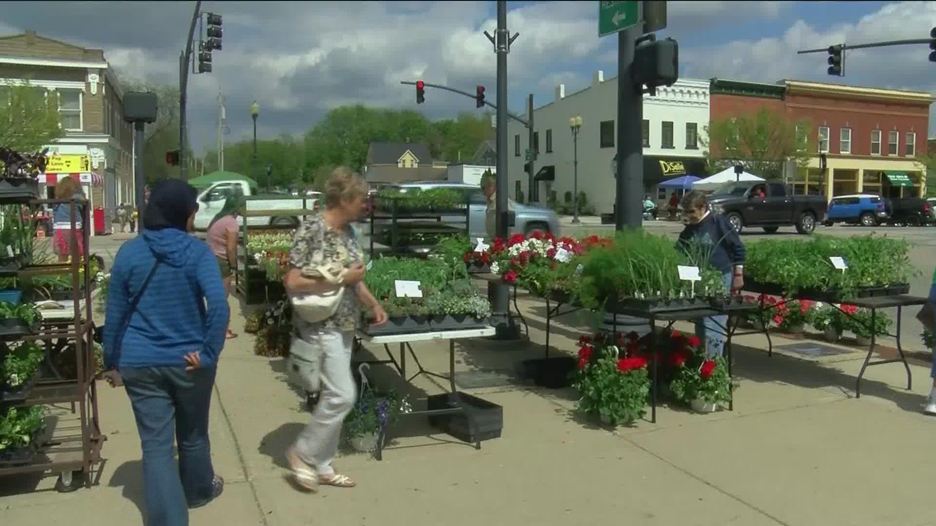 Food trucks, flower trucks and many other local vendors will gather for the Farmer's Market. The Perrysburg Farmer's Market will be every Thursday from 3-8 p.m.