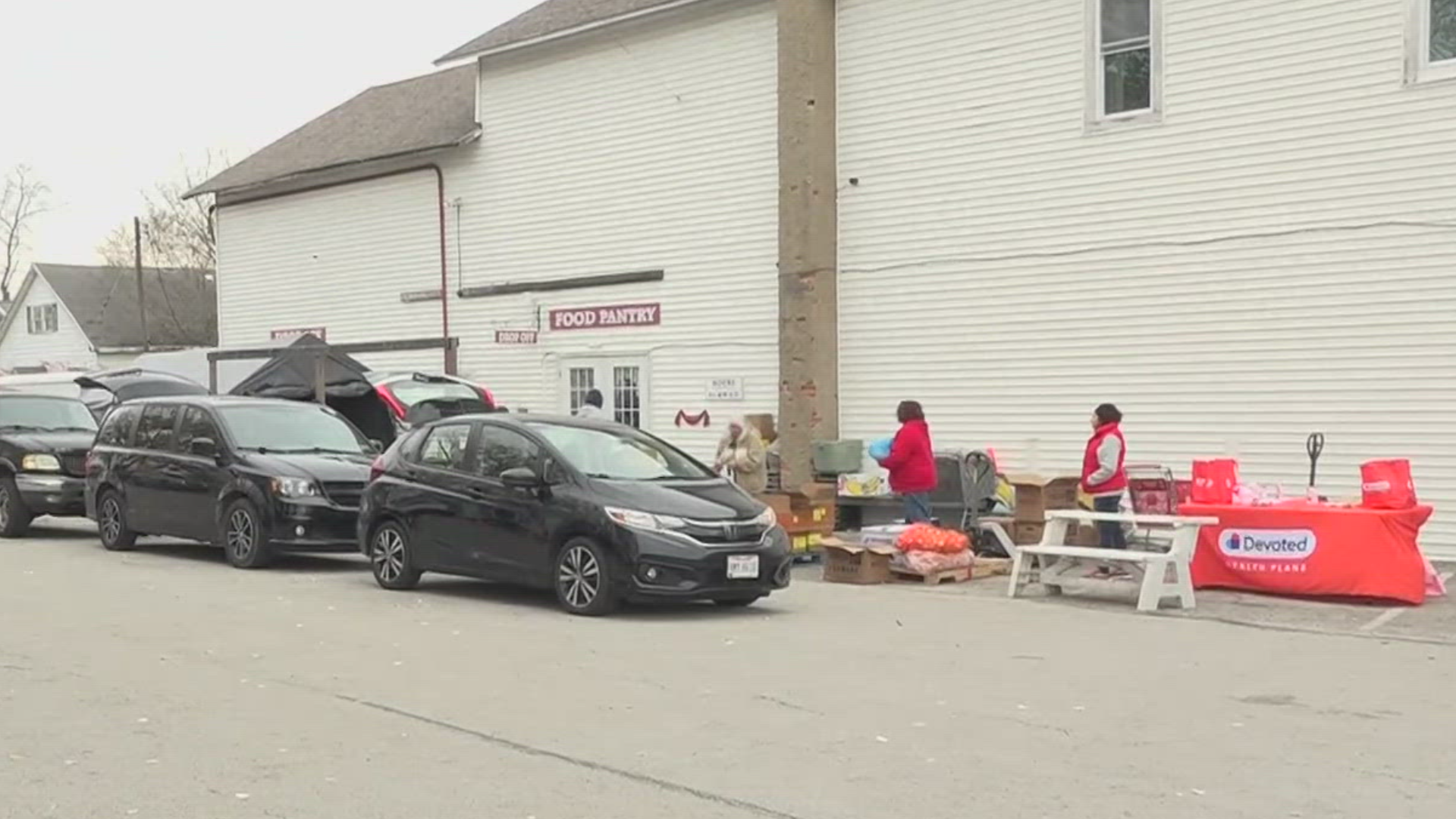 Seed Faith Mission in Ottawa County invited the Erie County mobile health unit to offer medical care to those receiving free food for the Thanksgiving holiday.