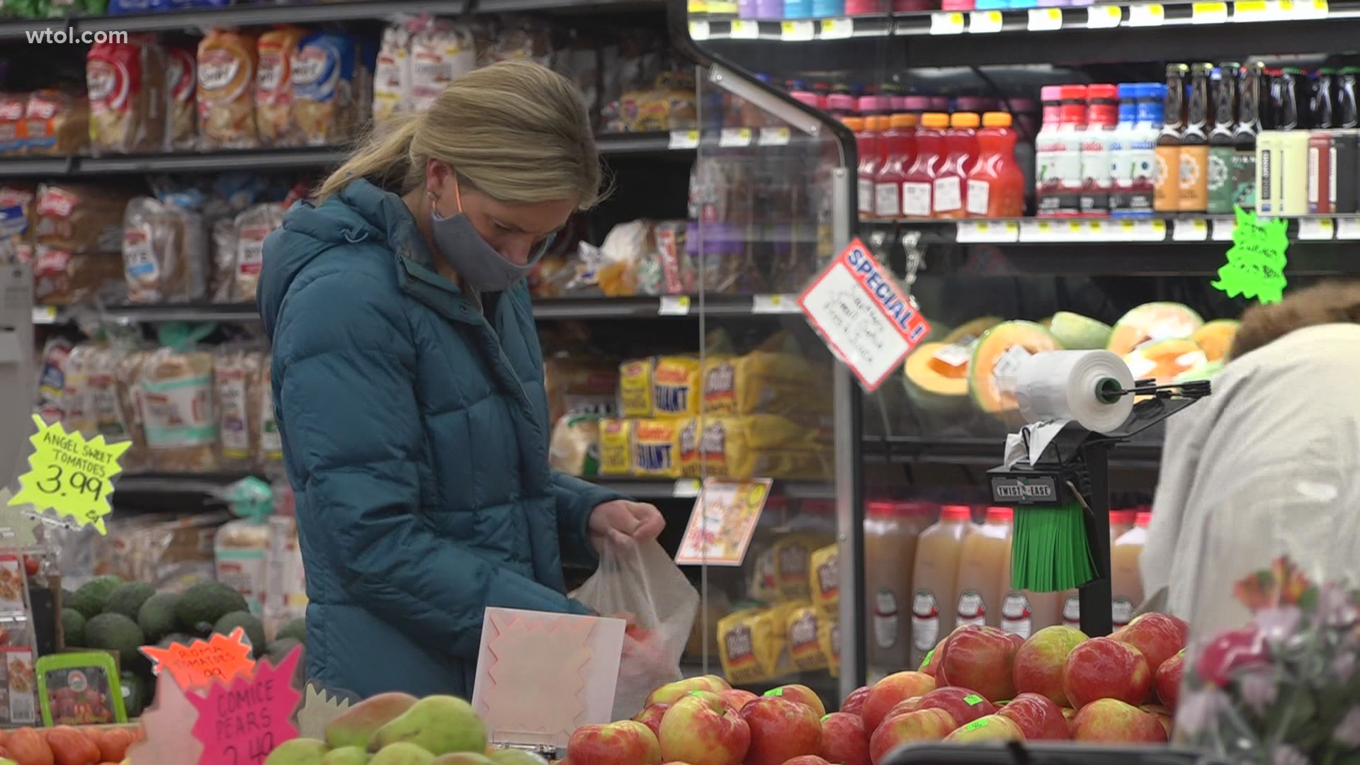 Sautter's Market finds ways to navigate the sometimes difficult process of enforcing the mask