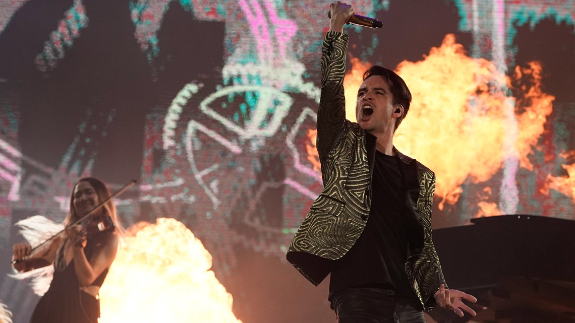 Panic! at the Disco announces breakup - Vimarsana News