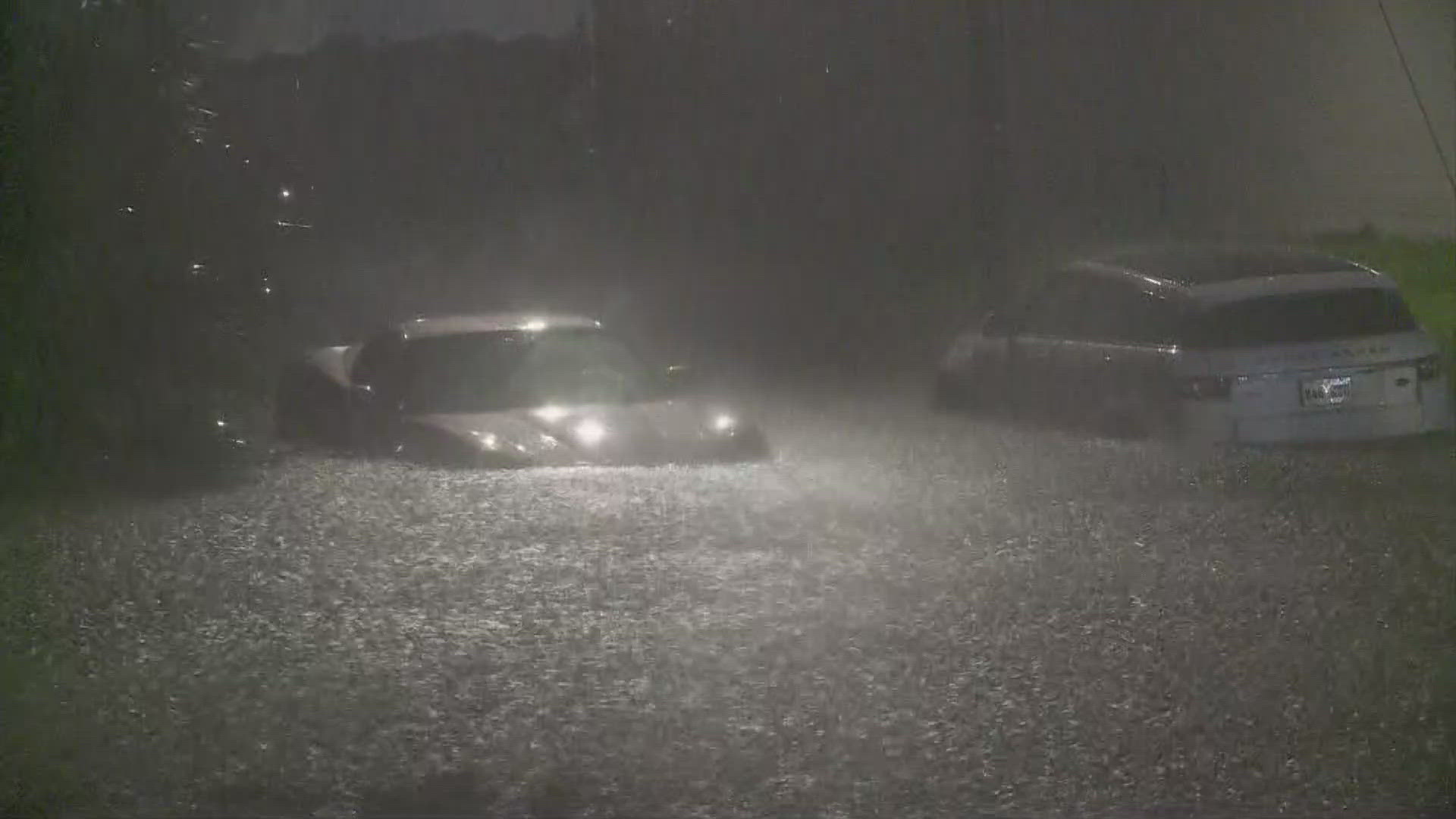 WWL Louisiana reporter Alyssa Curtis reports live from a flooded street in New Orleans where cars are beginning to be submerged by Hurricane Francine's intense rain.