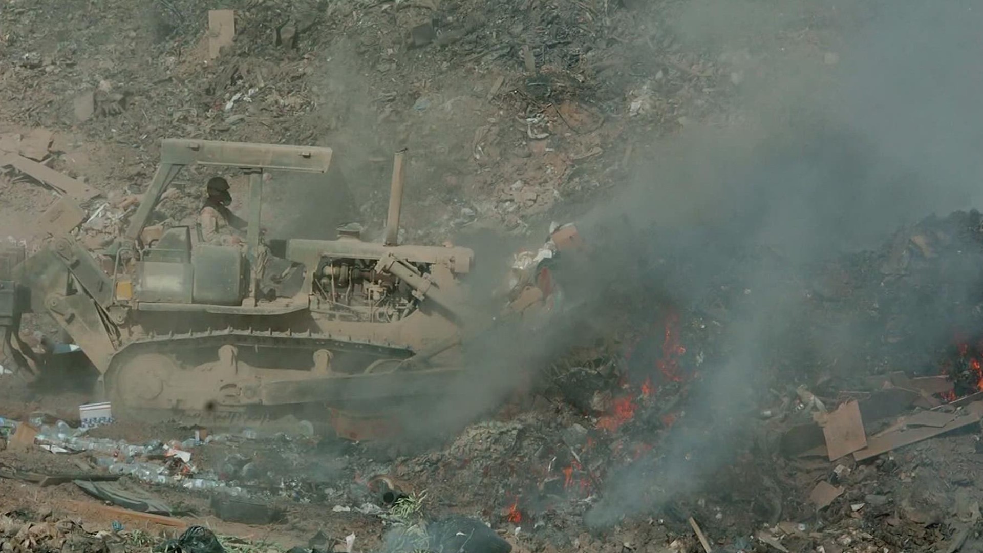 Veteran recounts exposure to burn pit in Mosul.