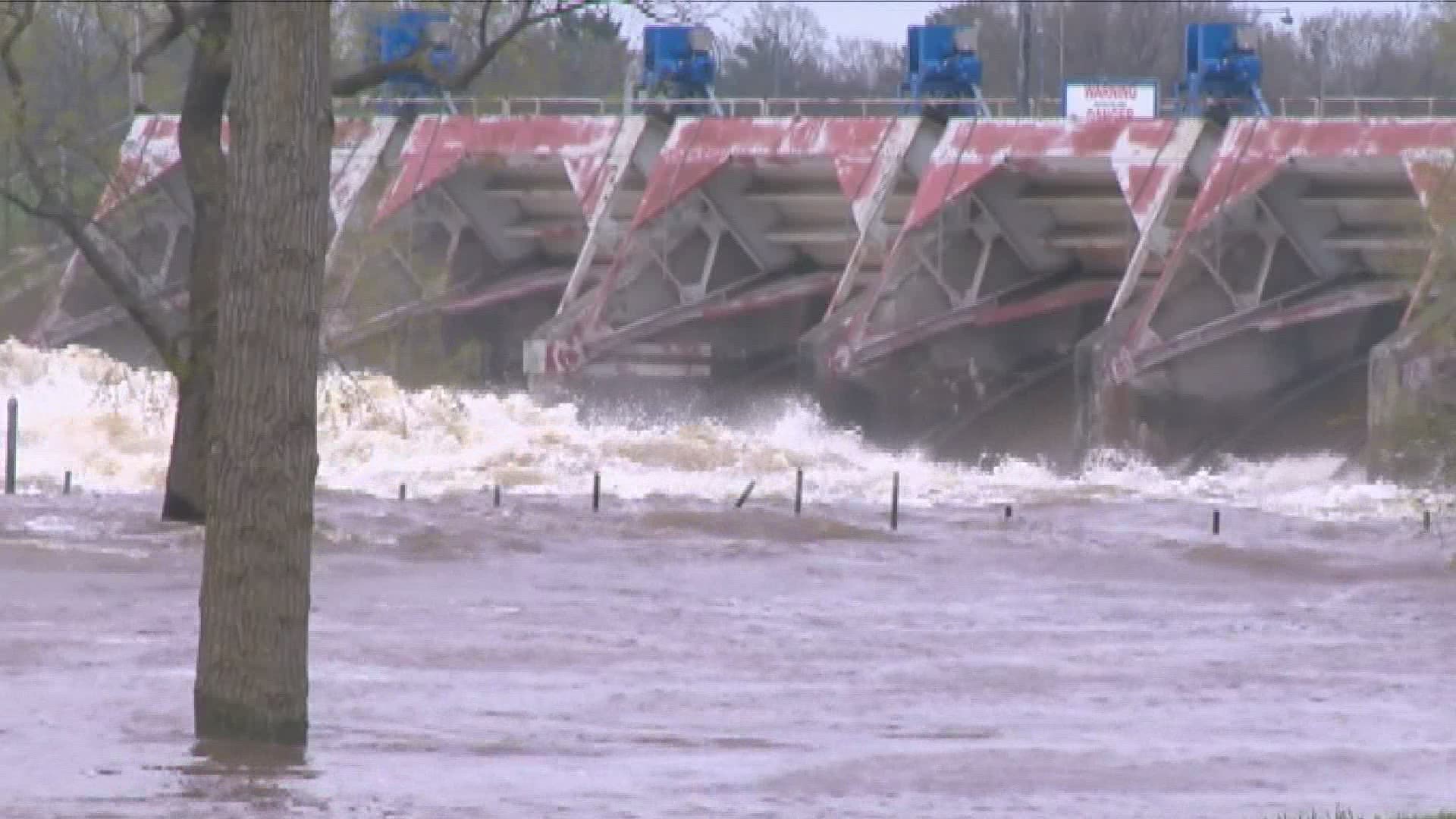 Thousands of residents in Midland County are being forced to evacuate after the Edenville and Sanford dams breached Tuesday.