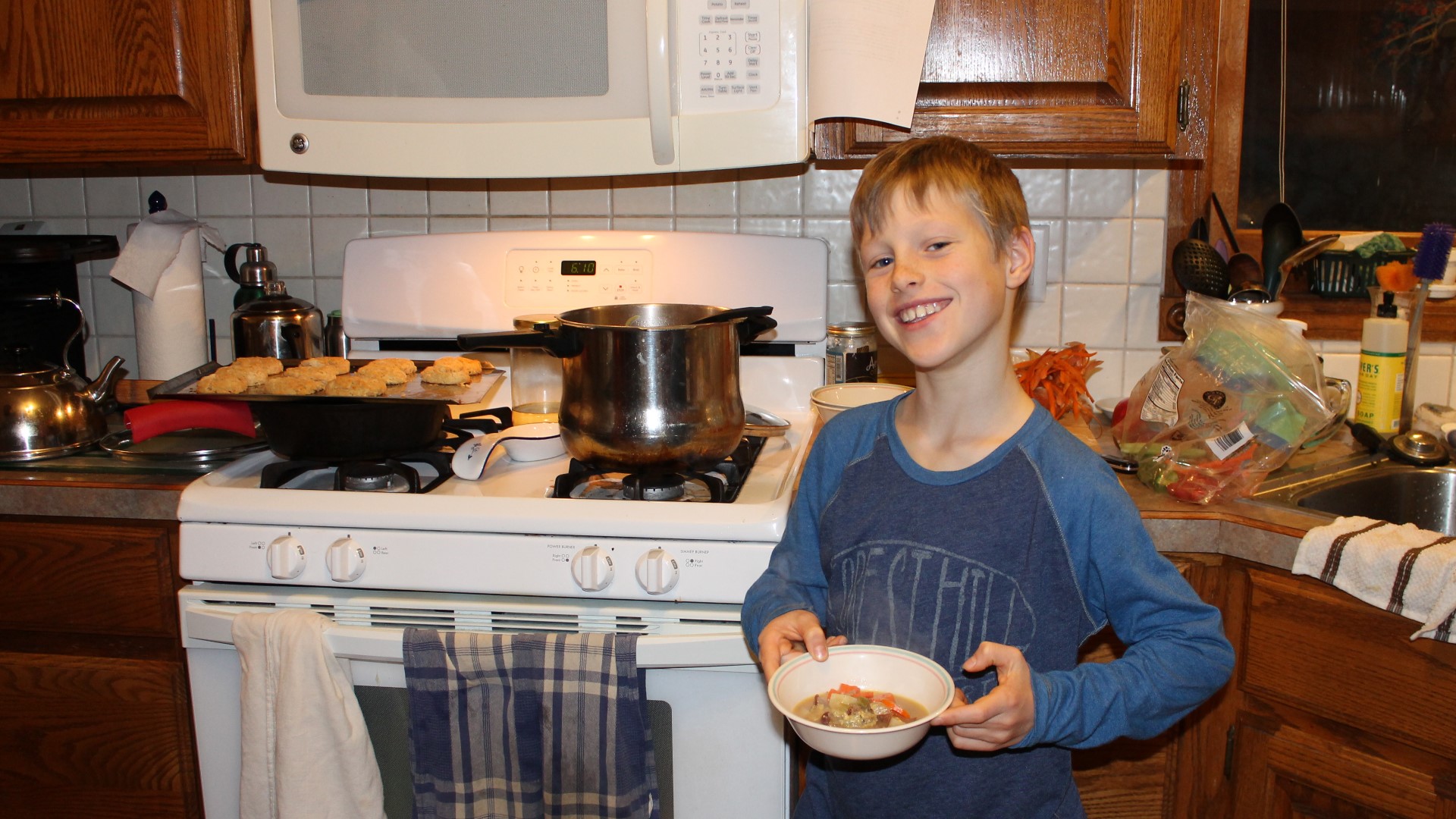 Paul Kimbell, 15, has been cooking with his family for years and now he's sharing that passion through 'Chef Junior' -- a cookbook he put together with 4 other teens