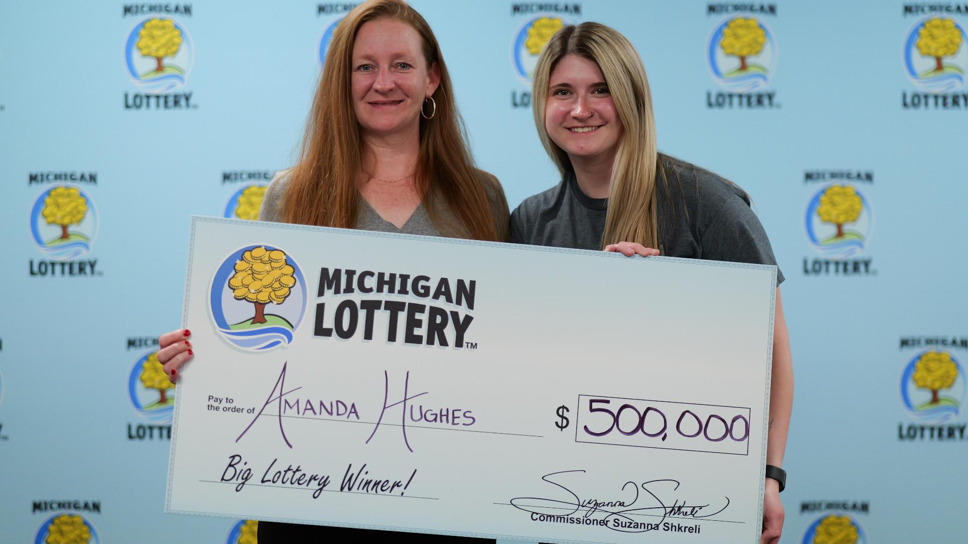 Upper Peninsula woman scores 500,000 lottery jackpot(02)