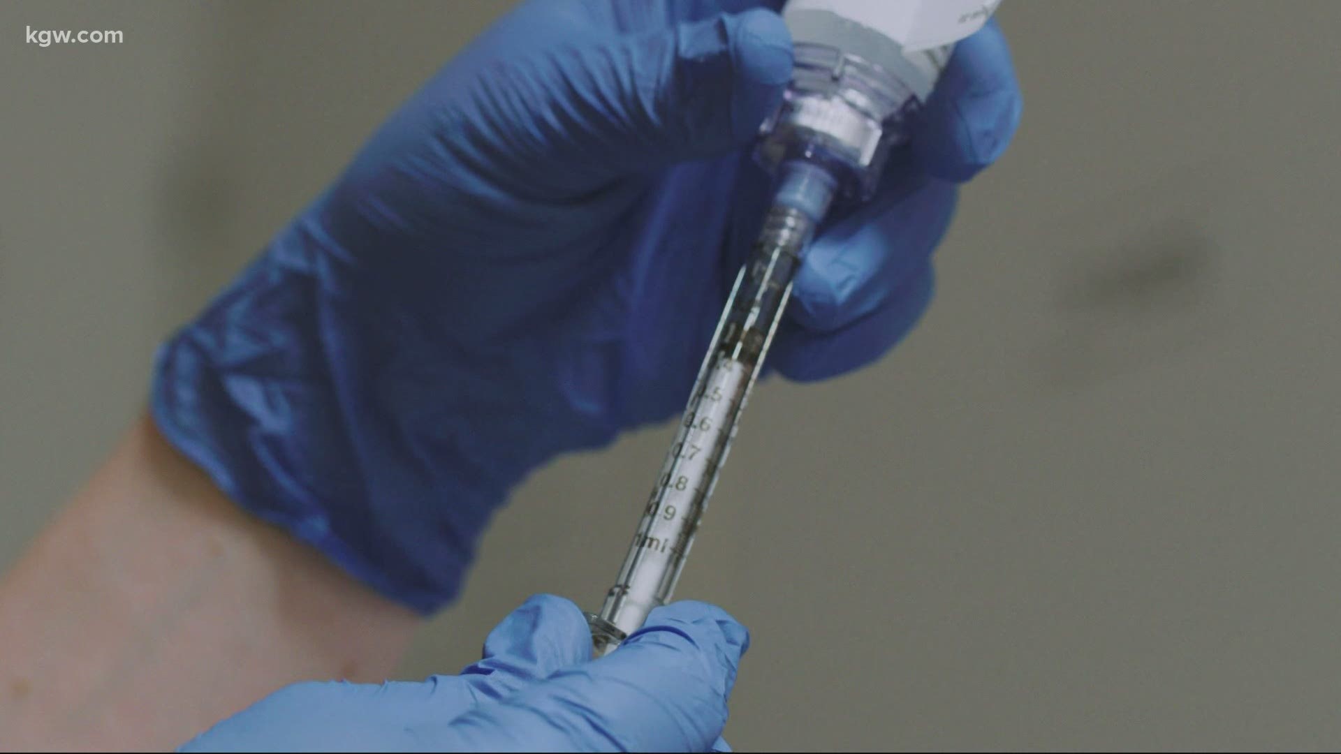 Healthcare workers will be first people to get COVID-19 vaccine in Michigan, state plan says