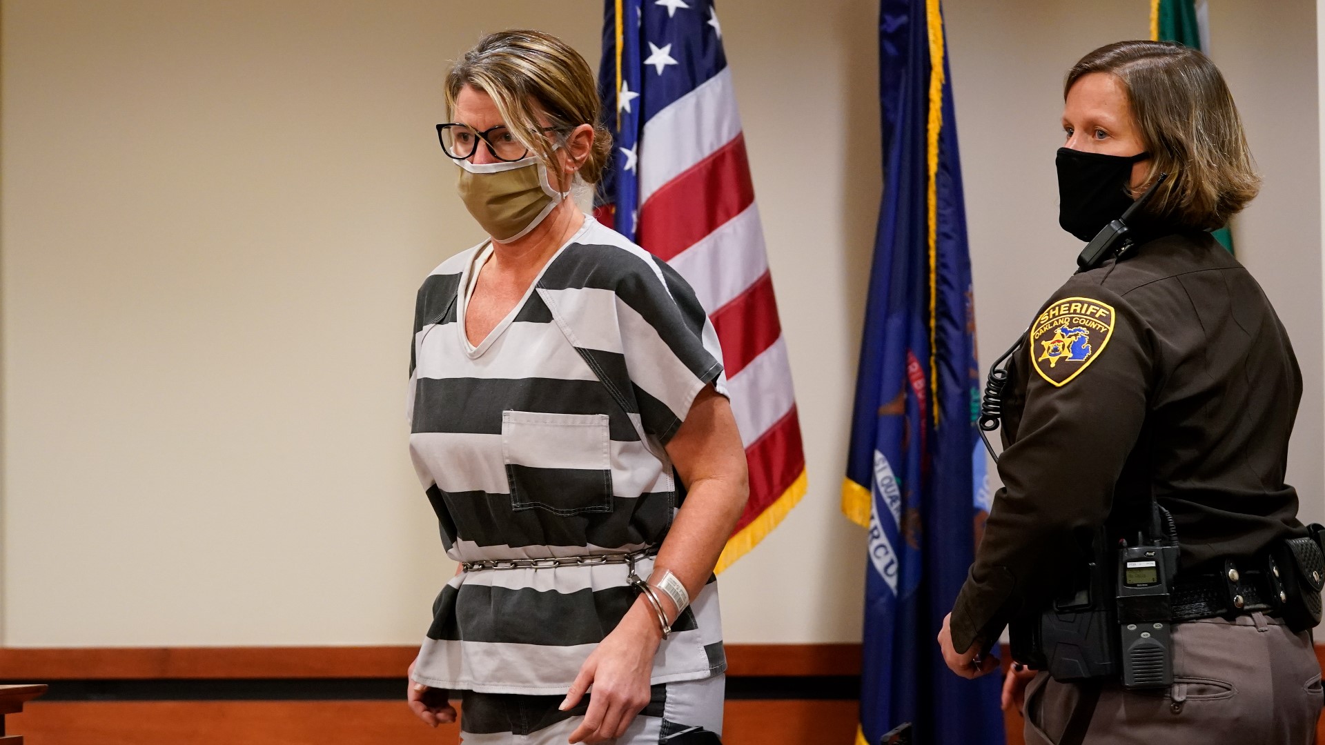 Texts show mom of alleged school shooter joked about gun | wtol.com