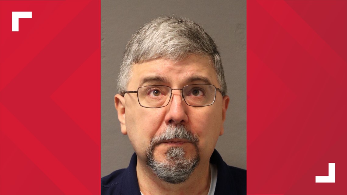 Ex-middle school teacher admits to criminal sexual conduct | wtol.com